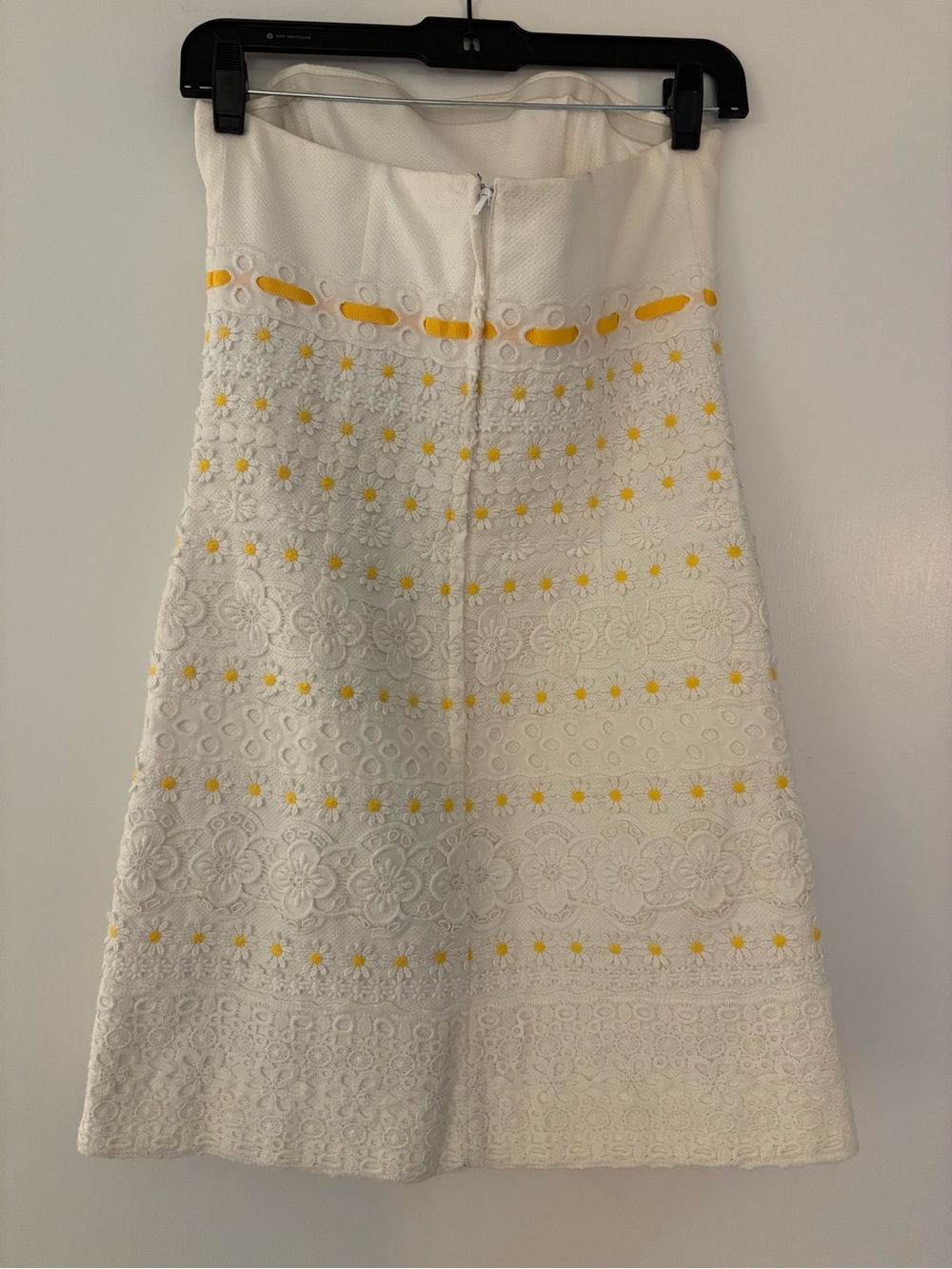 ๐ผ Vintage Lilly Pulitzer White Daisy Eyelet Strapless Dress - Picture 4 of 5